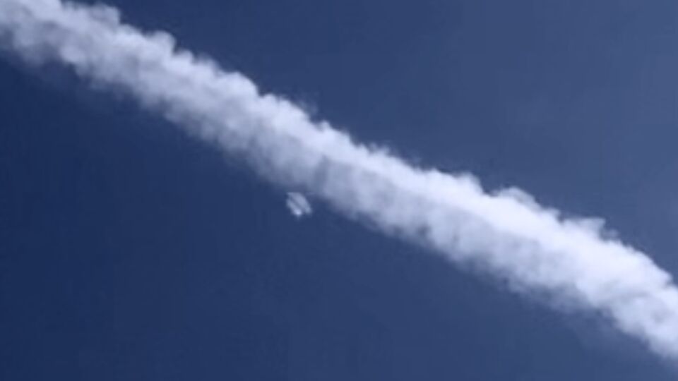UFO paddestoel vorm gefilmd. foto