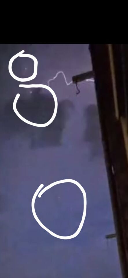 Tijdens de bliksemstorm 27/06/2026 heb ook een video waar goed beeld op staat foto
