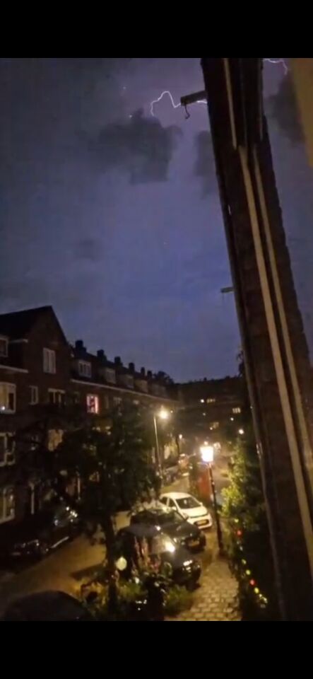 Tijdens de bliksemstorm 27/06/2026 heb ook een video waar goed beeld op staat foto