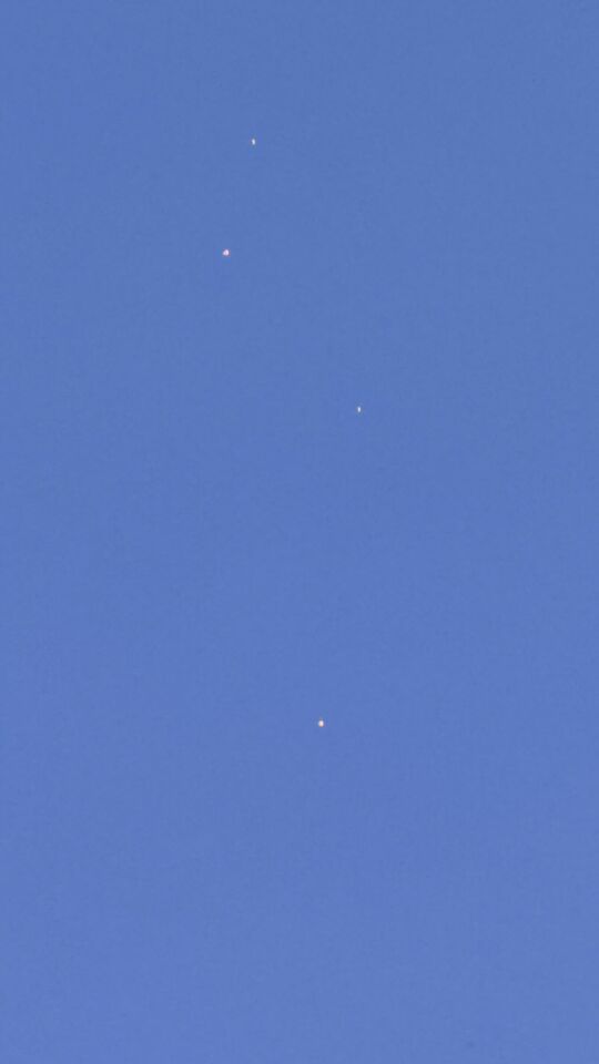 Strange lights moving randomly in large number over Utrecht Terwijde foto
