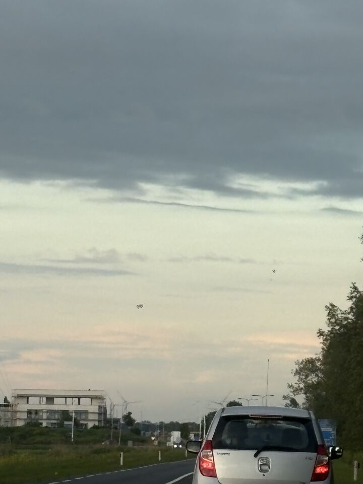Ik zag 3 puntjes in de verte en toen dacht ik moet een foto maken foto