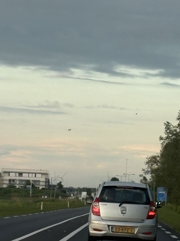 Ik zag 3 puntjes in de verte en toen dacht ik moet een foto maken foto
