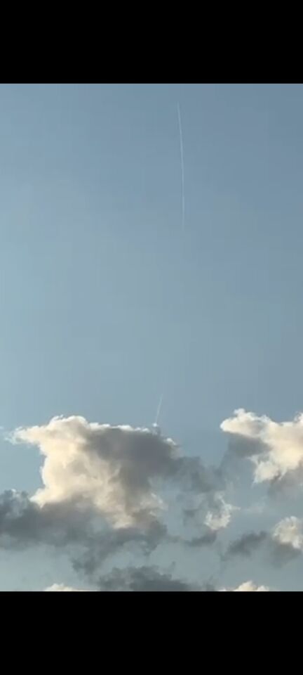 Witte balk beweegt alle richtingen op en word groter en kleiner foto
