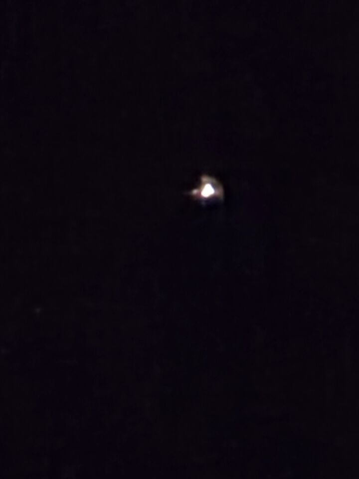 Lichtbol wat snel heen en weer beweegt, tik tak, ik zie het nog steeds foto