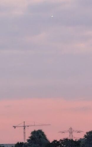 Fel licht boven de weilanden. Tussen Wassenaar en Voorschoten. foto