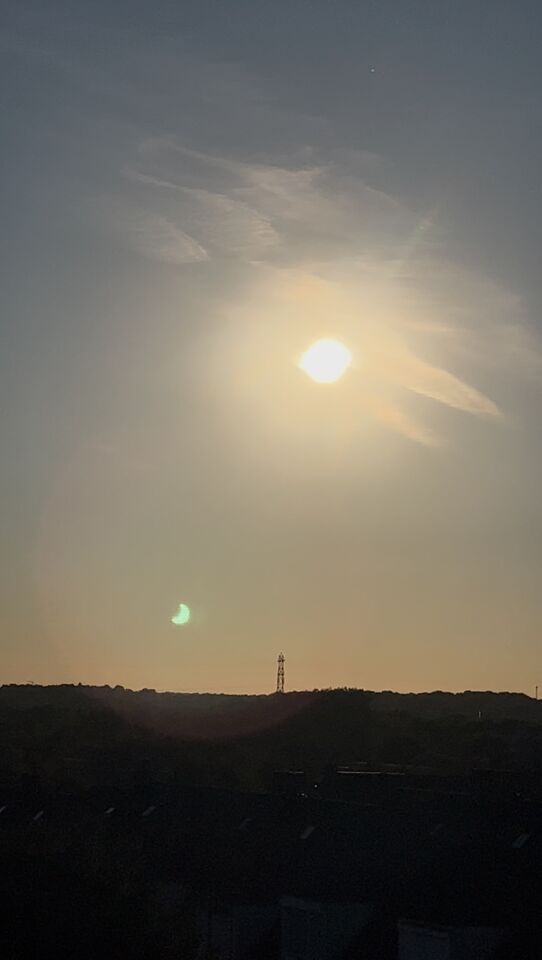 Lichtbol dat met hoge snelheid in een curve vliegt foto