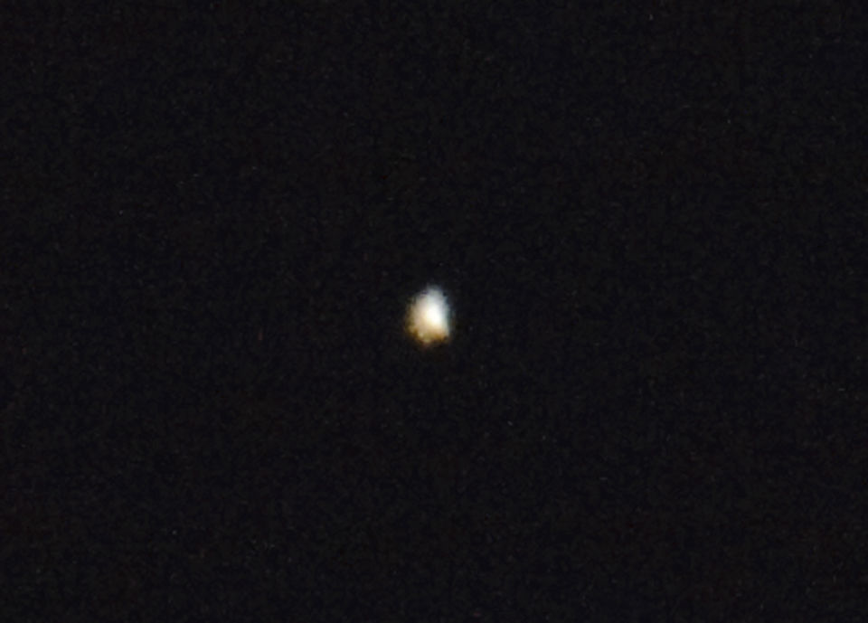 Witte orb boven Rijssen foto