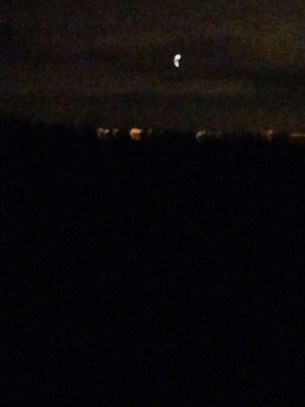 Gloeilamp-vormig object aan de hemel foto