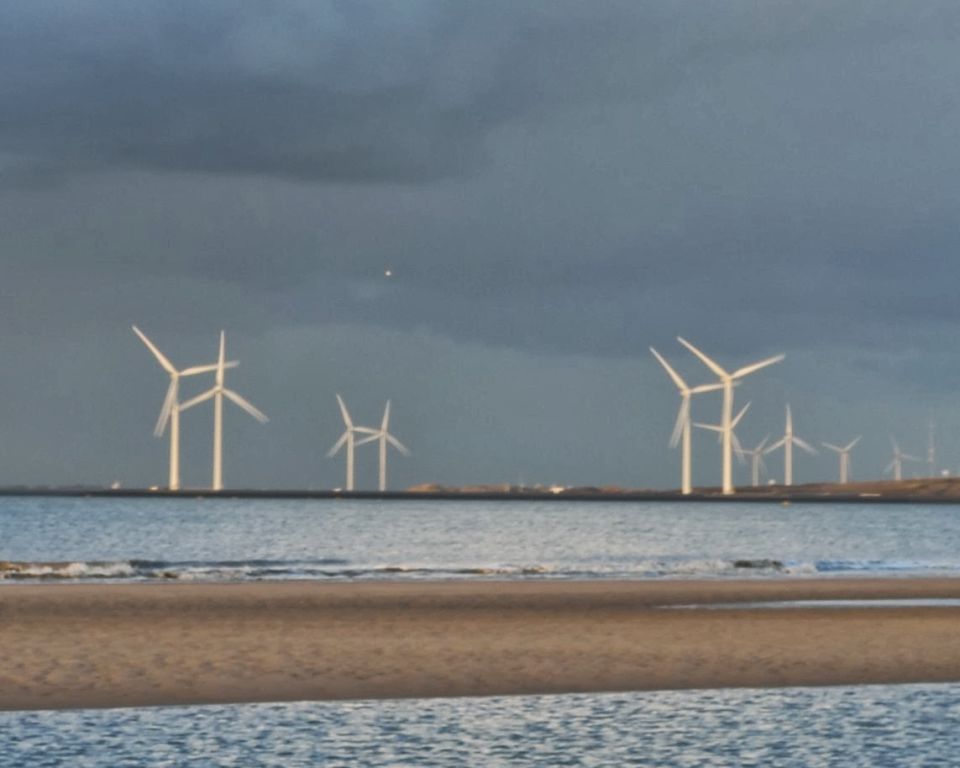 UFO boven de oosterscheldekering foto