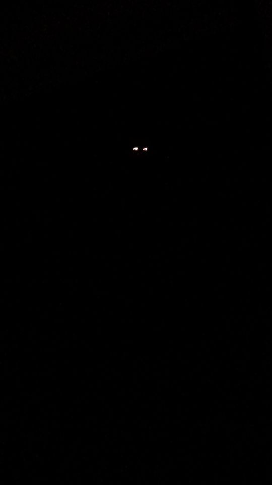 2 heldere lichtbollen boven purmerend foto