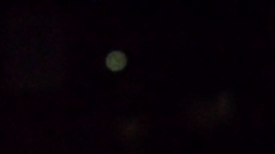 1gele orb boven weesp amsterdam foto