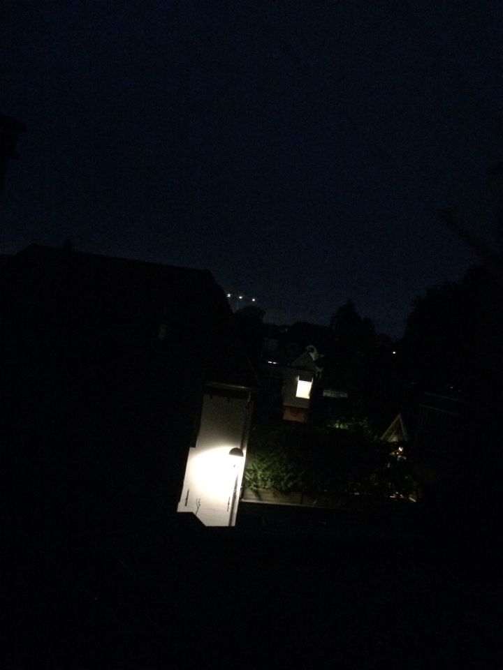 3 Lichtbollen boven Woerden/Kamerik foto
