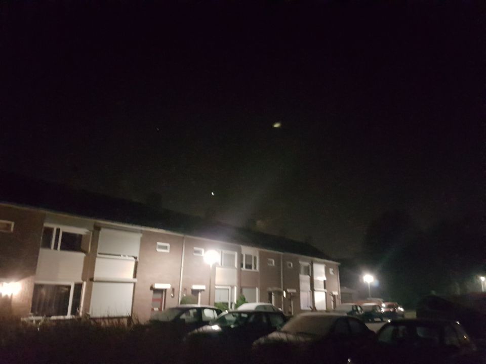 Geel half rond object foto