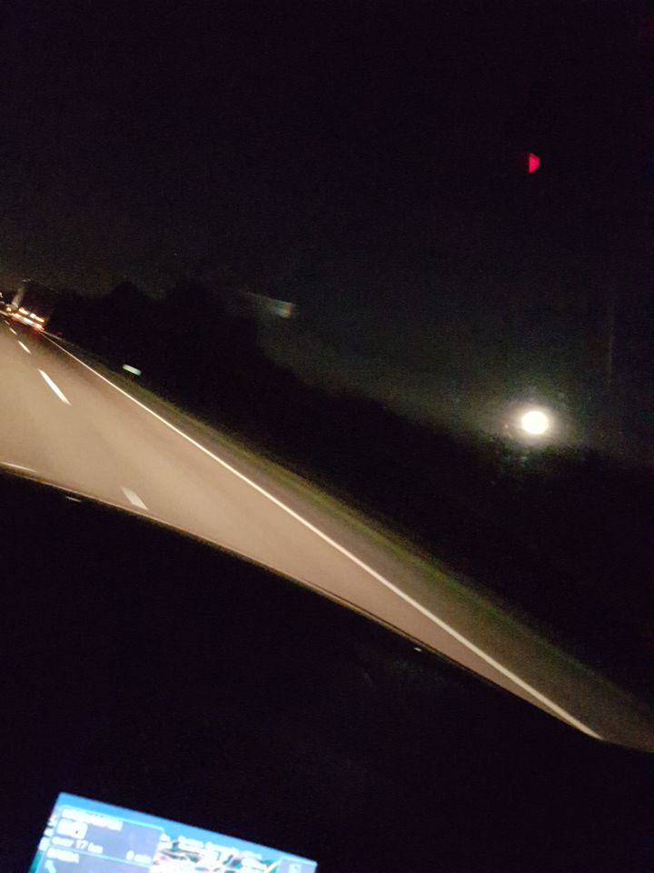 Reflectie maan op UFO? foto