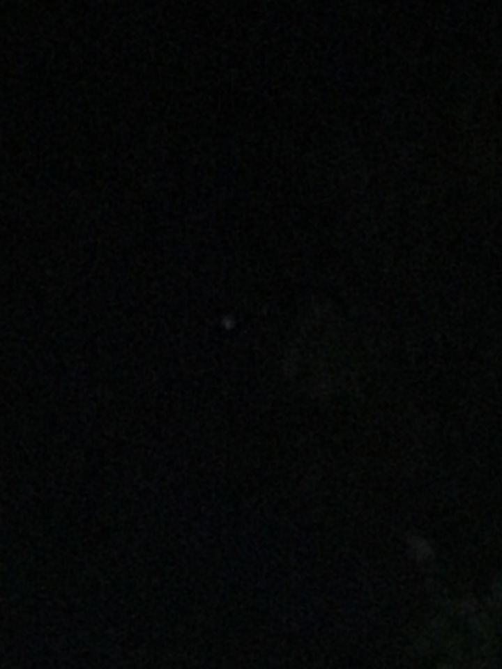 3 kleurig bewegend UFO foto