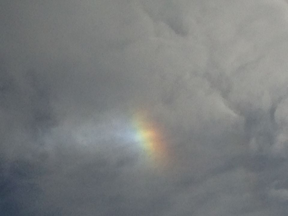 Regenboog Driehoek 150 op 150 meter. foto