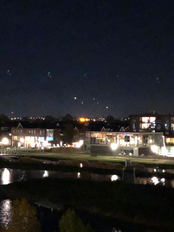 3 lichtbollen boven alphen a/d Rijn werd 6 foto