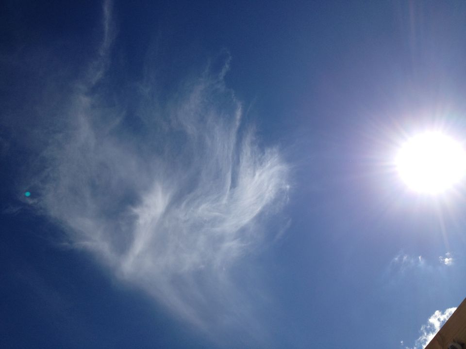 Blauwe bol boven Boskoop foto